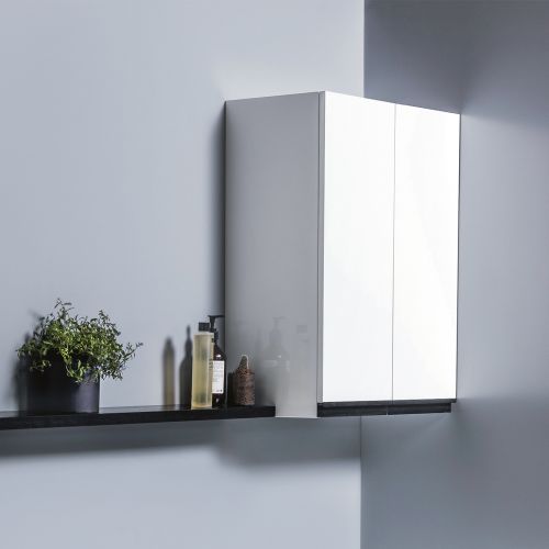 750 Top Cupboard by Laundry