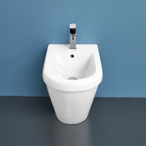 Onda Back-to-Wall Bidet by VCBC