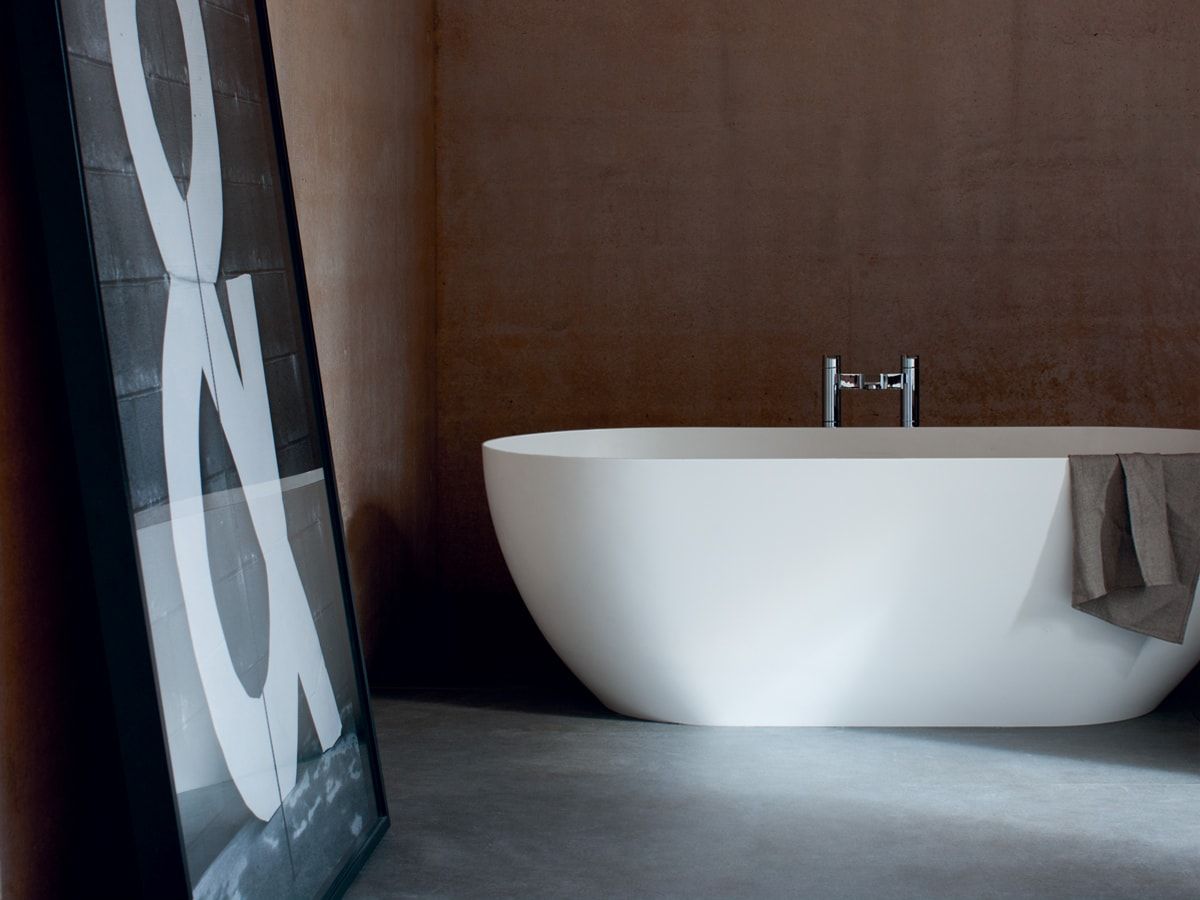 Form Clearstone Freestanding Bath