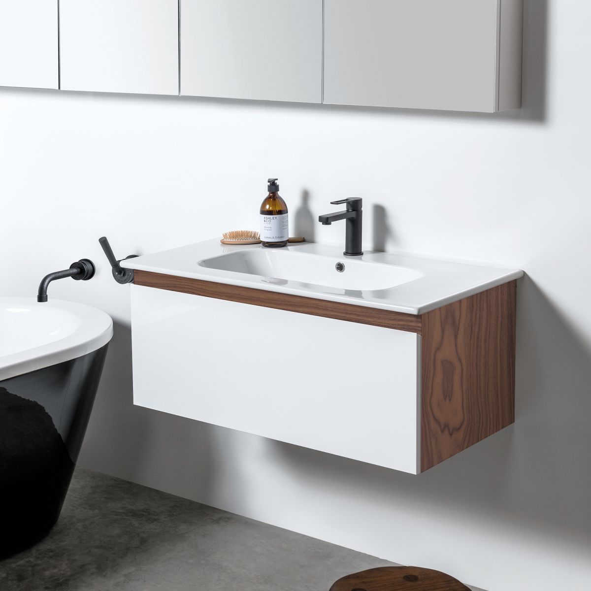 Qubo 710 Wall-Hung Vanity, 1 Drawer