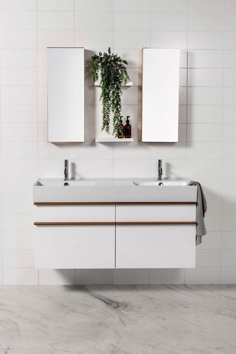 Mirror Cabinet 300 – 1 Door, 2 Shelves