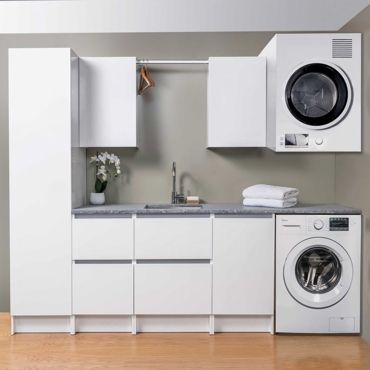 450 Laundry Cabinet