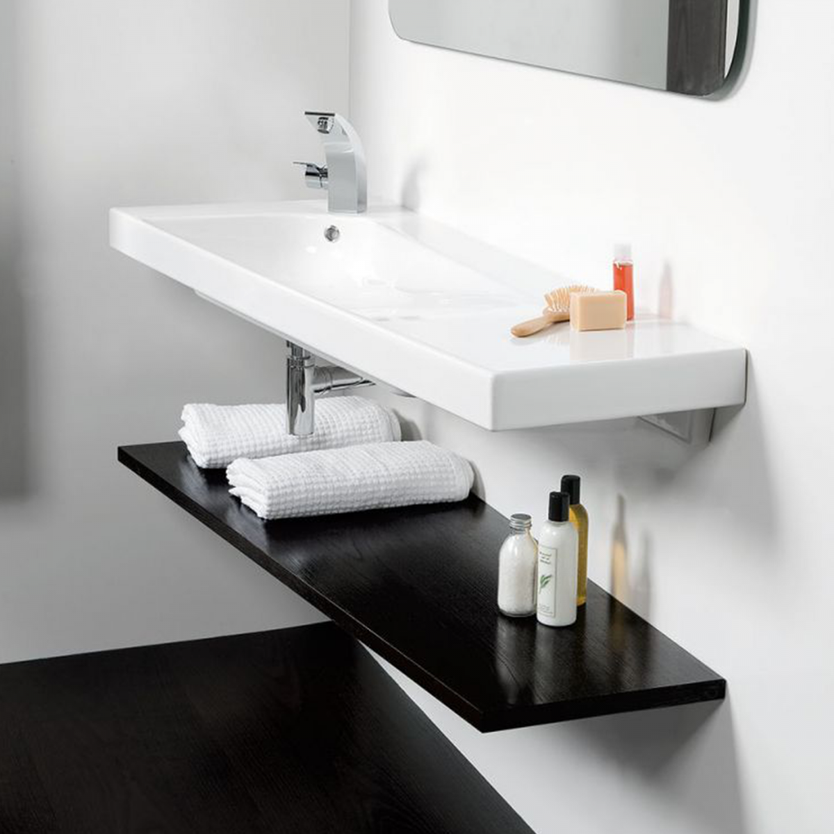 Grandangolo Tapered Basin & Shelf