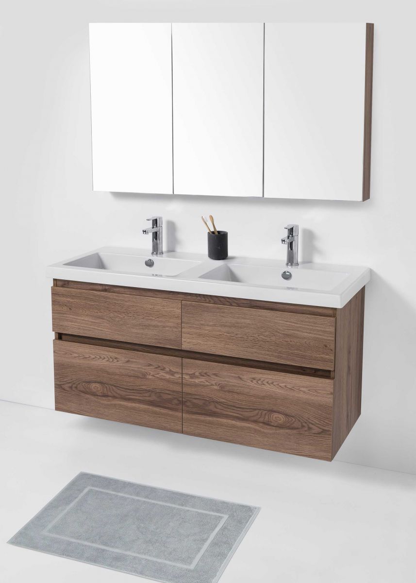 Mirror Unit 1200 3 Doors 4 Shelves Bath Co