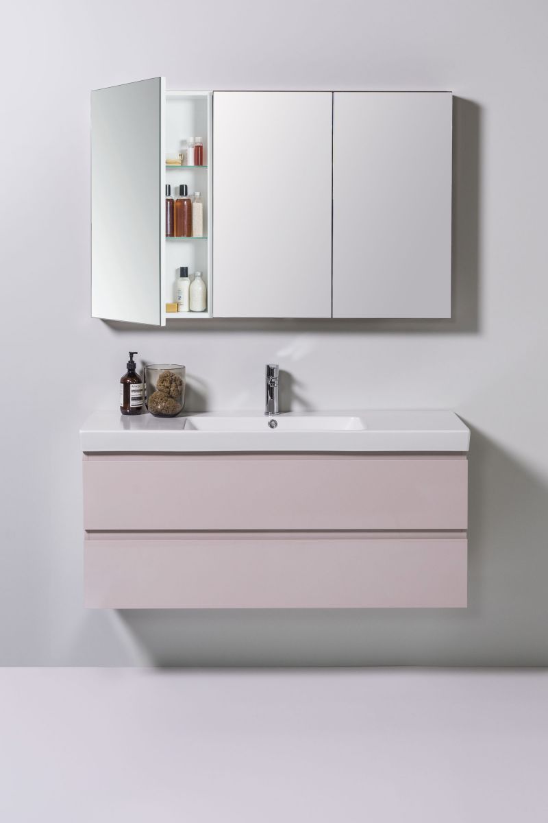 Mirror Cabinet 1200 - 3 Doors, 4 Shelves