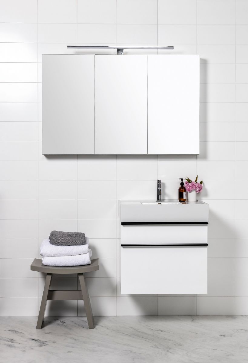 Mirror Cabinet 1200 - 3 Doors, 6 shelves